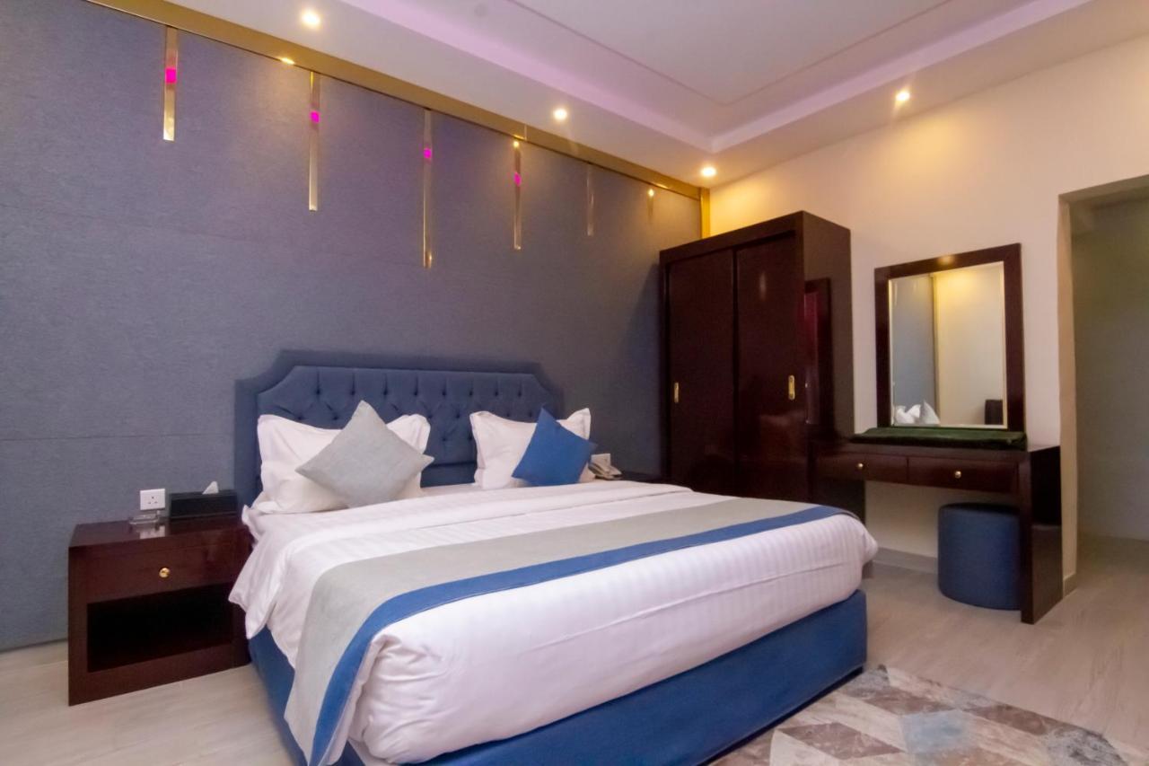 ال متعب سويتس الفلاح 1 Aparthotel Riyadh Bagian luar foto