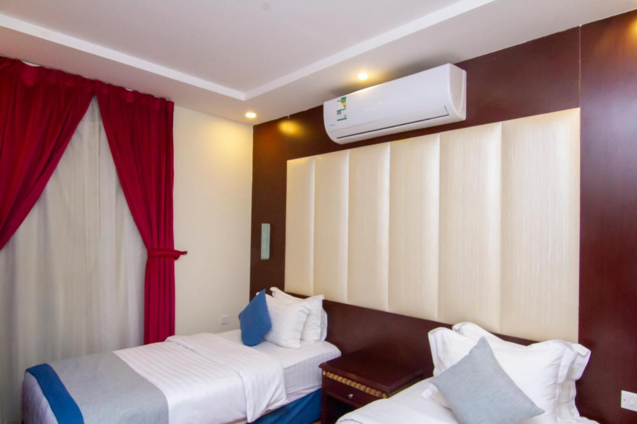 ال متعب سويتس الفلاح 1 Aparthotel Riyadh Bagian luar foto