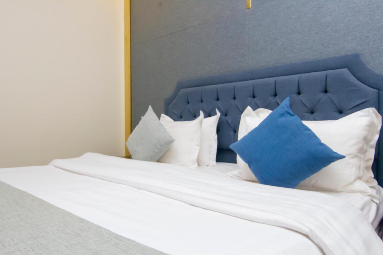 ال متعب سويتس الفلاح 1 Aparthotel Riyadh Bagian luar foto